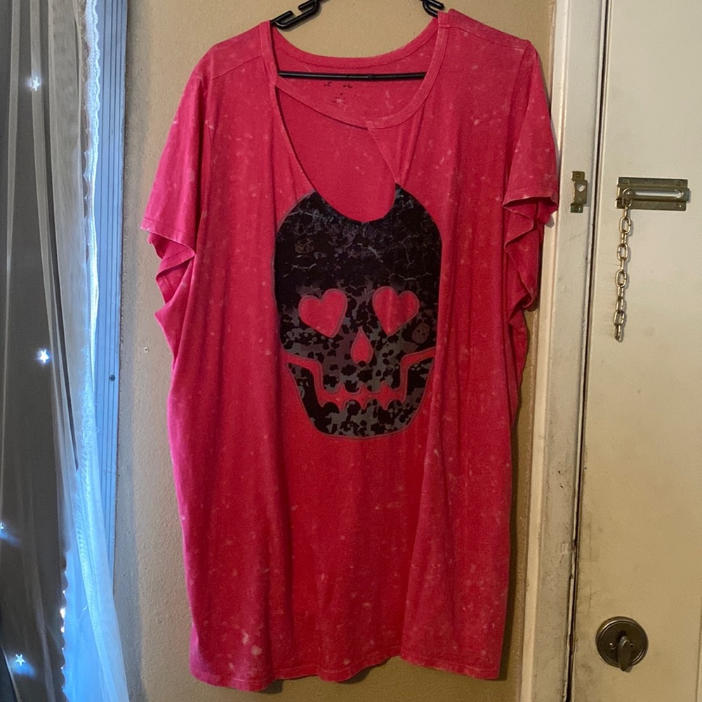 Torrid lovesick pink skull T-shirt